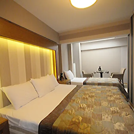 Tamara Hotell 3*